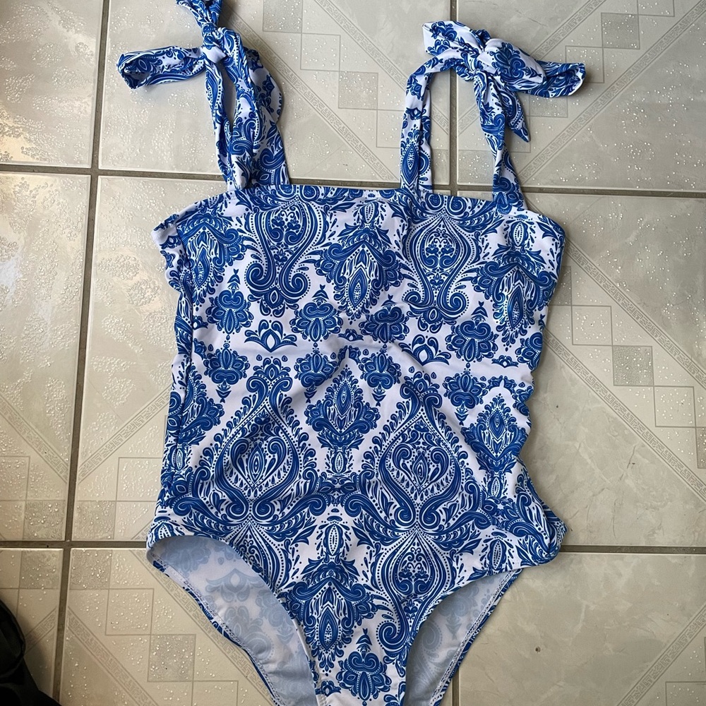 One piece bathing suit